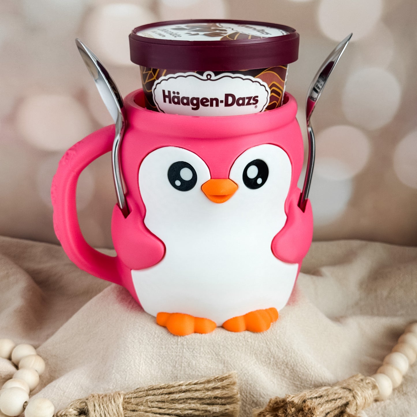 Chilly Penguin Ice Cream Pint Hugger