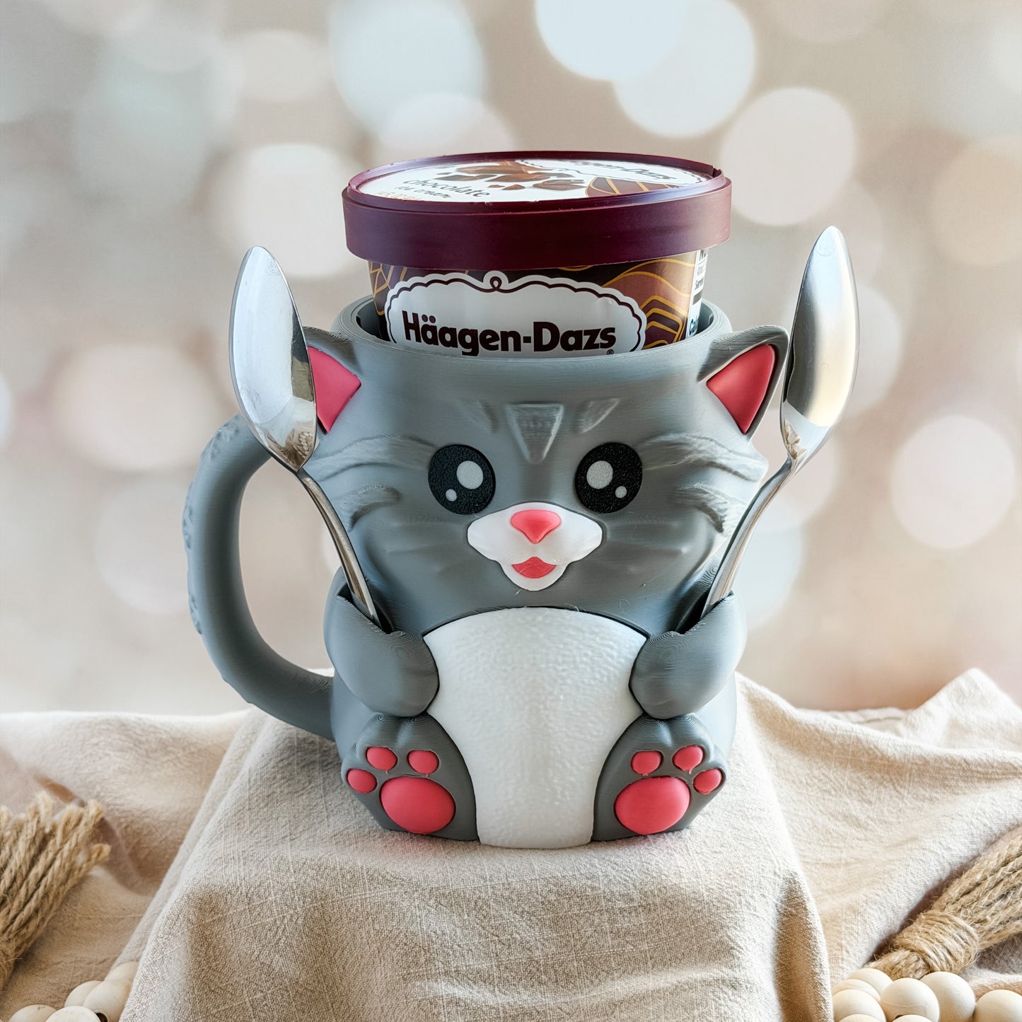 Cuddles the Cat Ice Cream Pint Holder